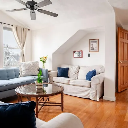 New! Family-Friendly Getaway -1 Mi To Dtwn Salem! Apartment Exterior photo