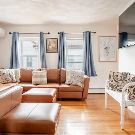 New! Family-Friendly Getaway -1 Mi To Dtwn Salem! Apartment Exterior photo