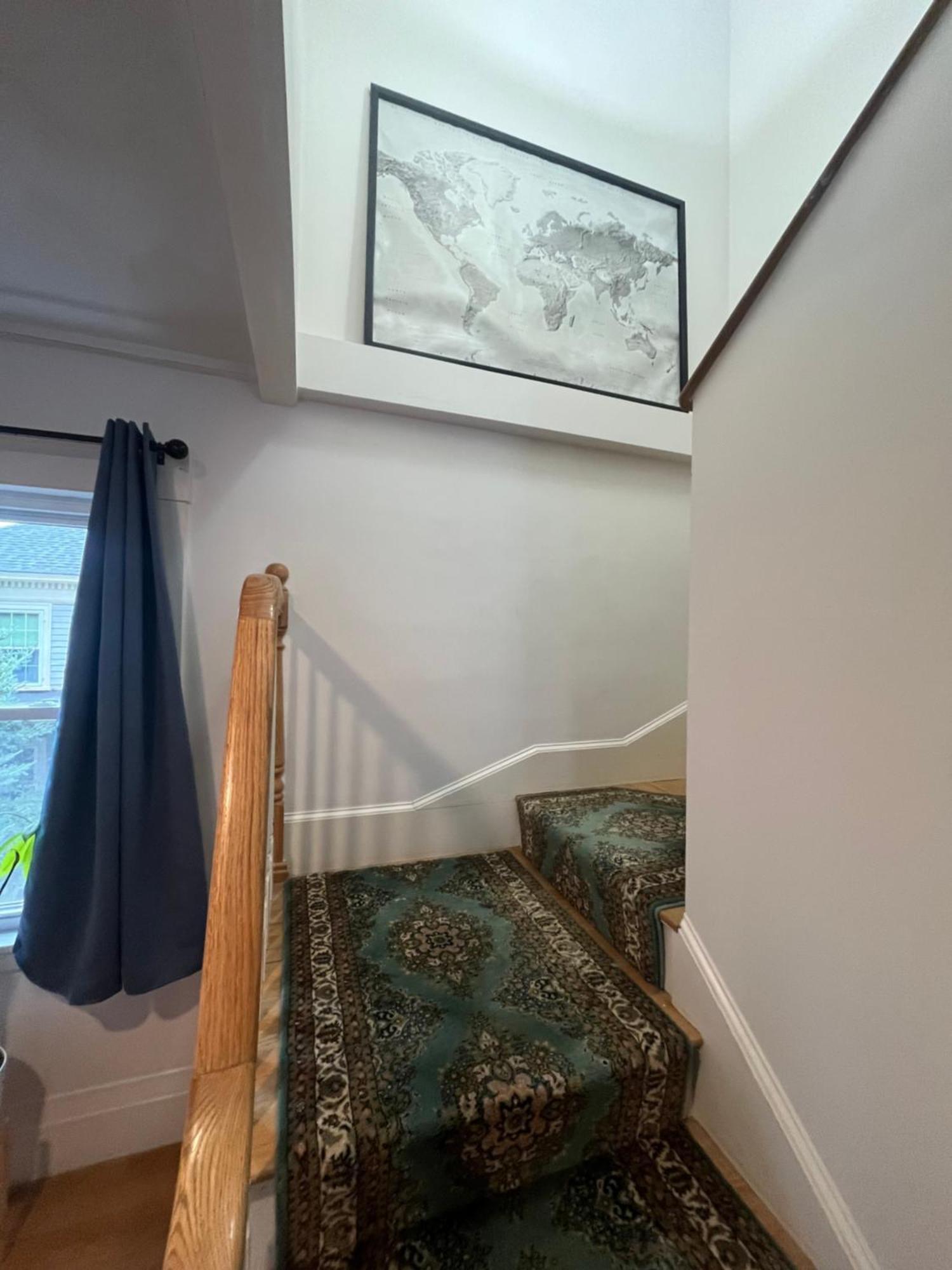 New! Family-friendly Getaway -1 Mi To Dtwn Salem! Apartment *