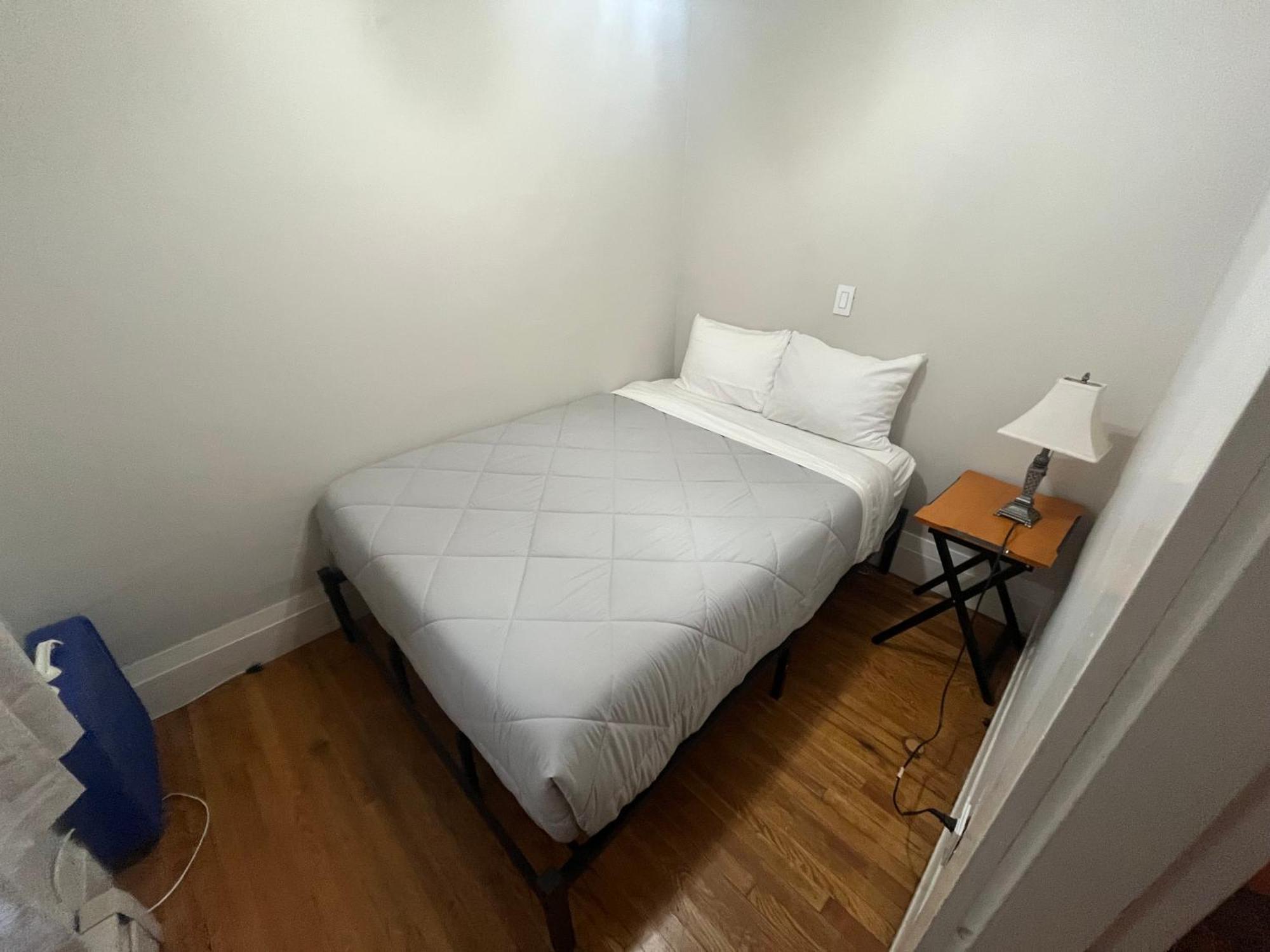 New! Family-friendly Getaway -1 Mi To Dtwn Salem! Apartment *