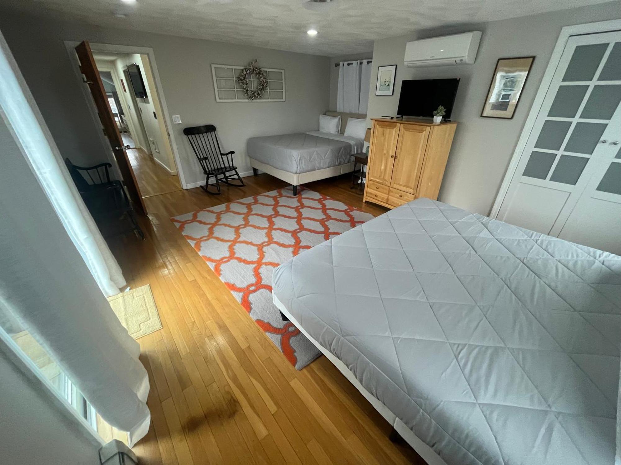 New! Family-friendly Getaway -1 Mi To Dtwn Salem! Apartment Salem