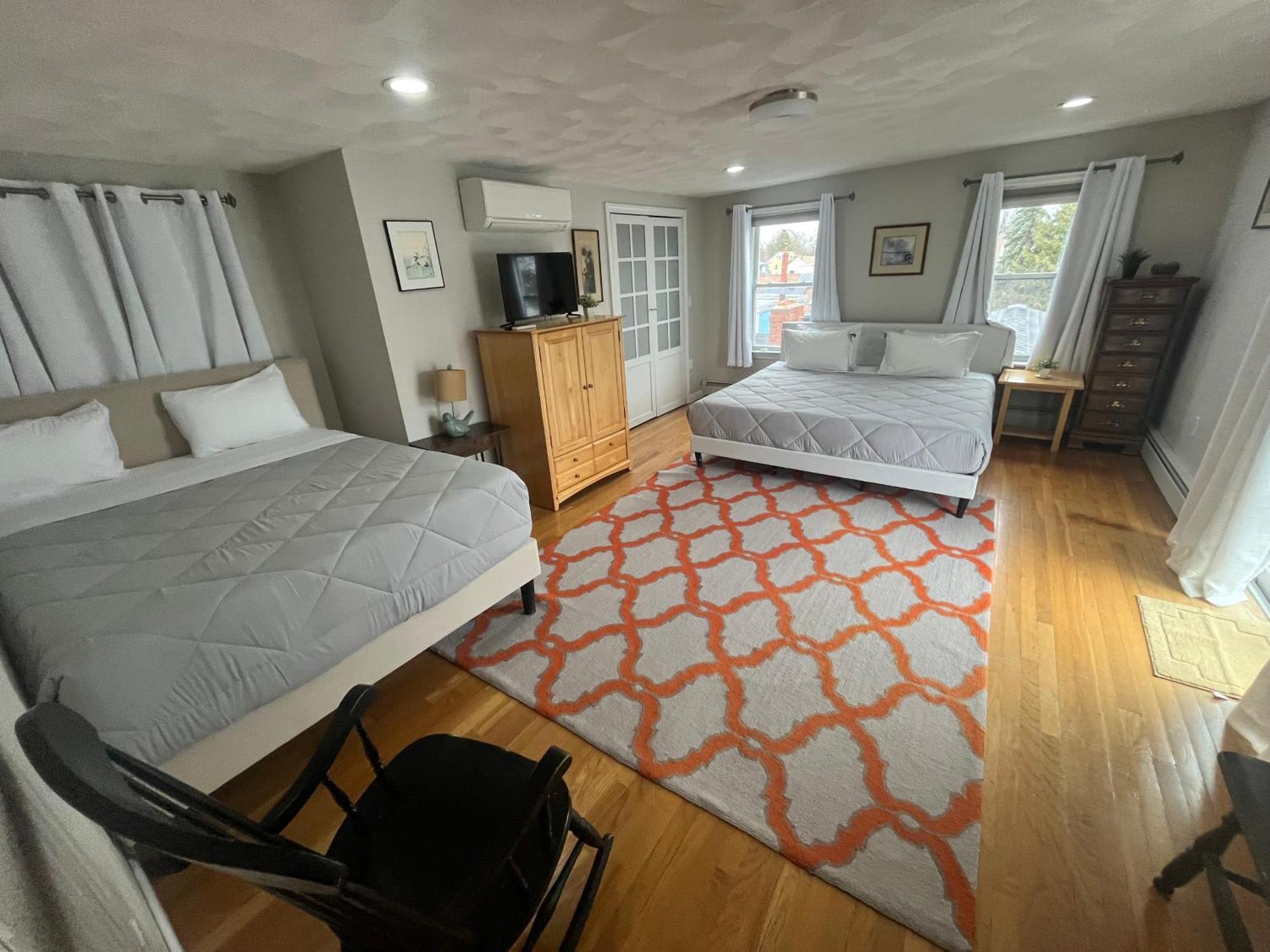 New! Family-friendly Getaway -1 Mi To Dtwn Salem!