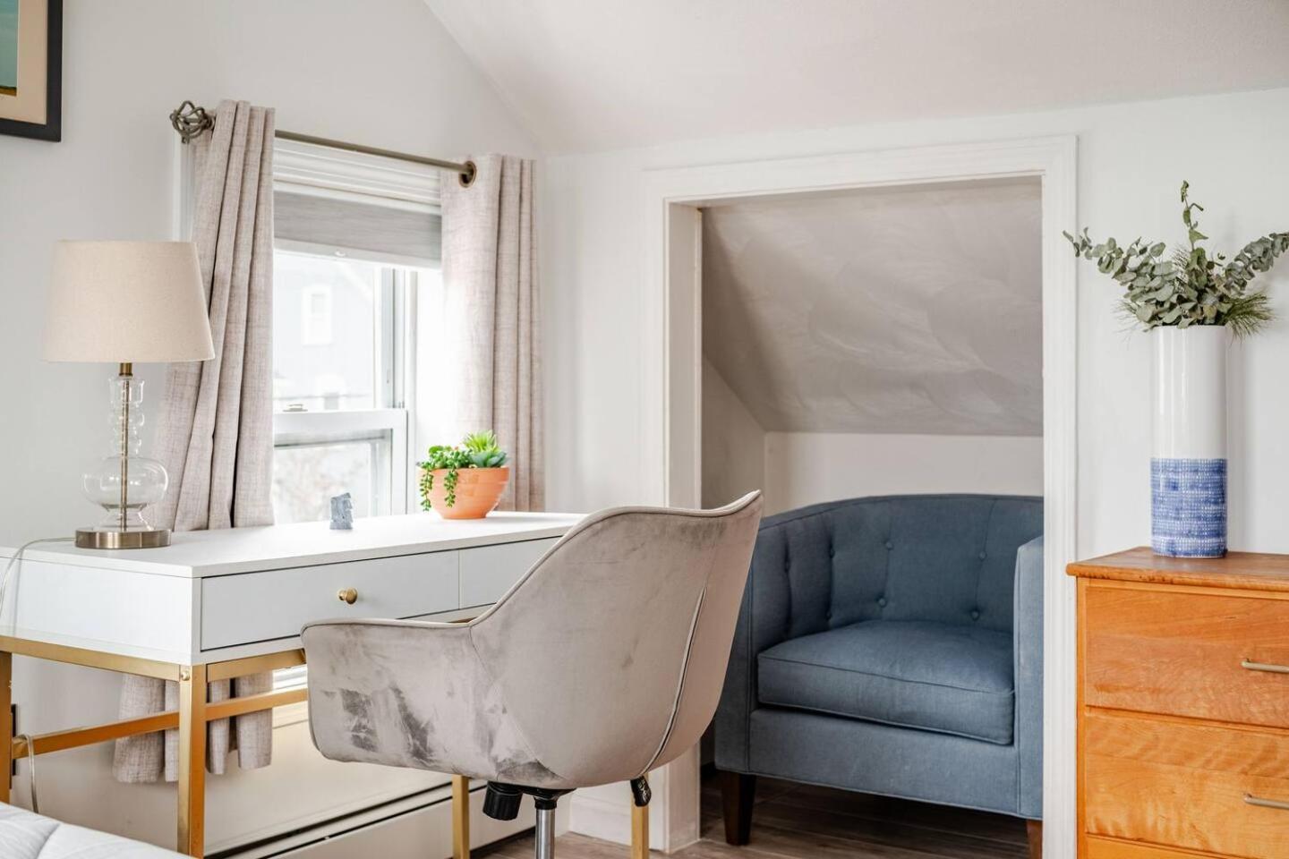 Apartment New! Family-friendly Getaway -1 Mi To Dtwn Salem! Salem